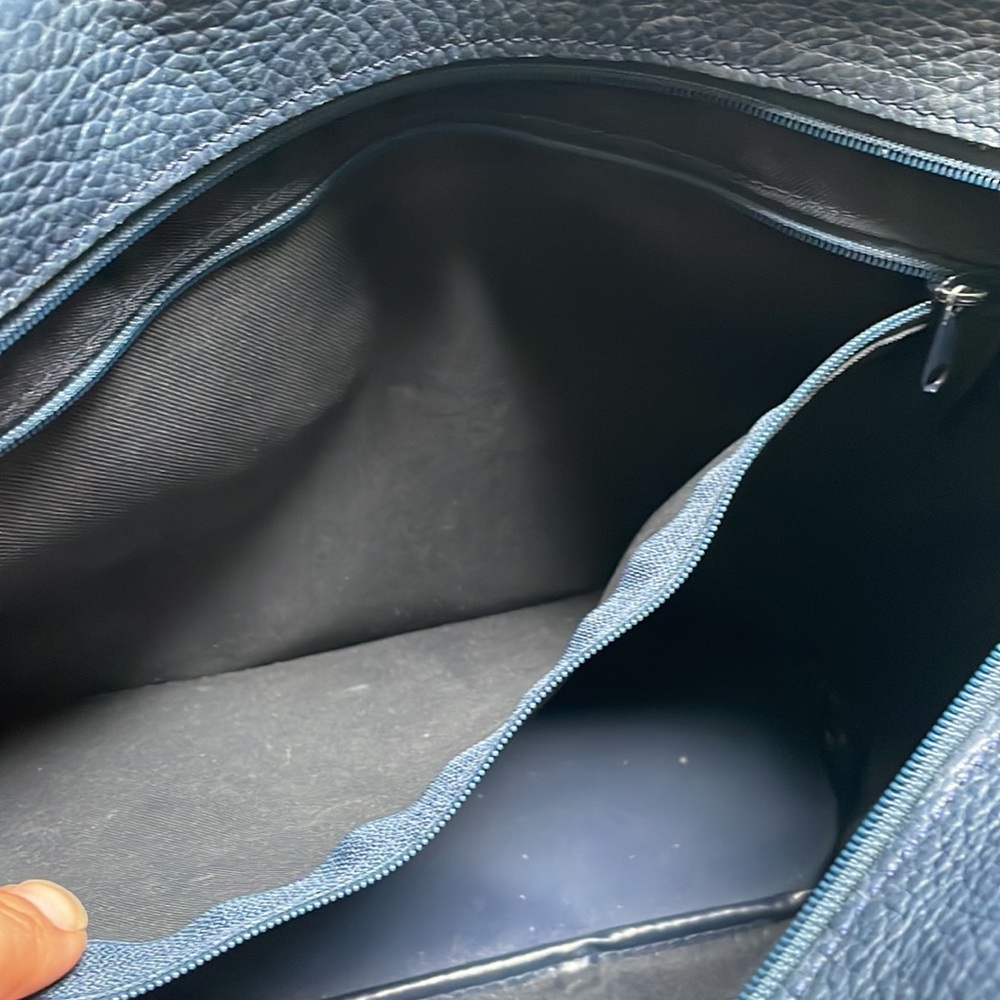 Longchamp Tote Bag - Picture 5 of 9